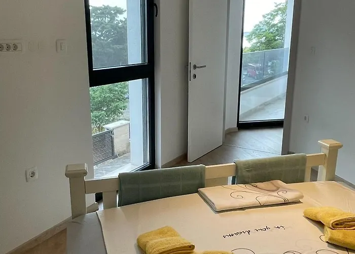 Trg Duga * Crikvenica