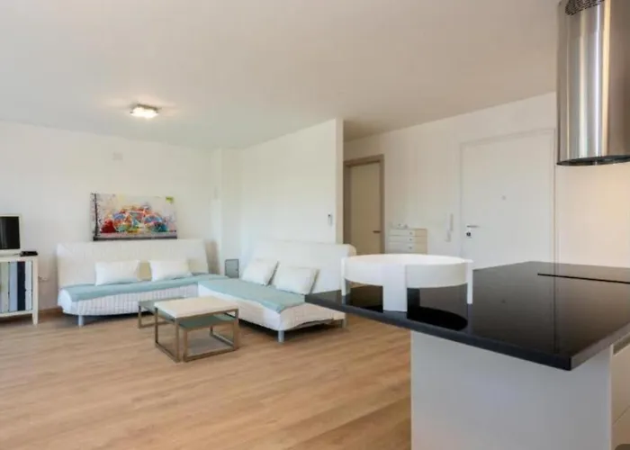 Trg Duga * Crikvenica