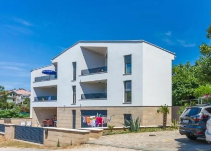 Trg Duga * Crikvenica